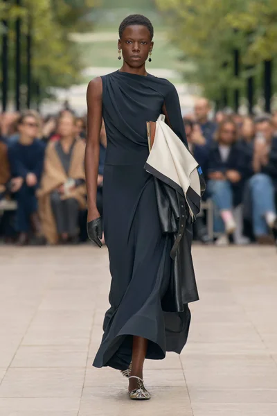 Look 22